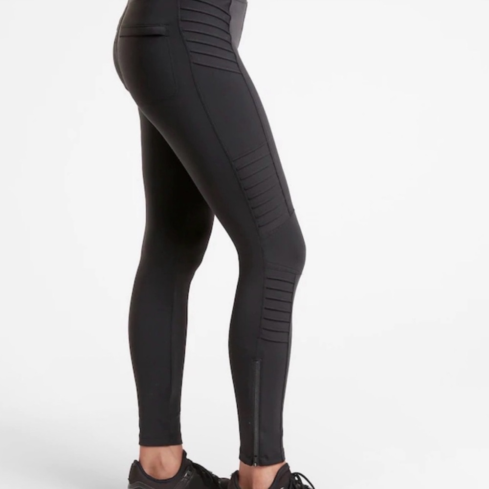 Athleta Delancey Moto Tight in black xs